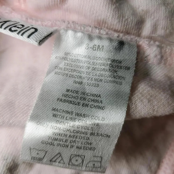 Calvin Klein Baby Girl Pink and Gray Heart Jacket Size 3-6M - Picture 3 of 11